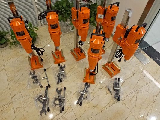 Máy khoan lõi JS-250C với 2 tốc độ bánh răng để gia cố khoan bê tông.